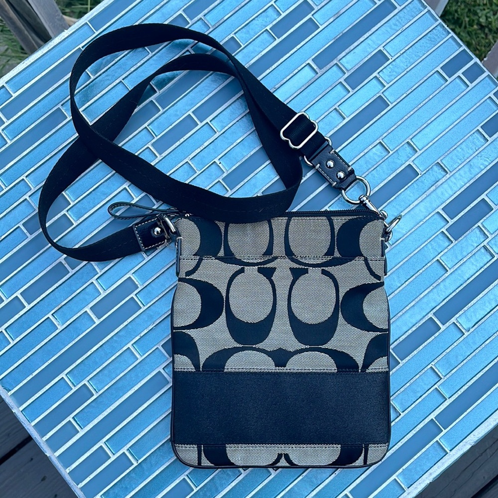 Coach small cross body bag